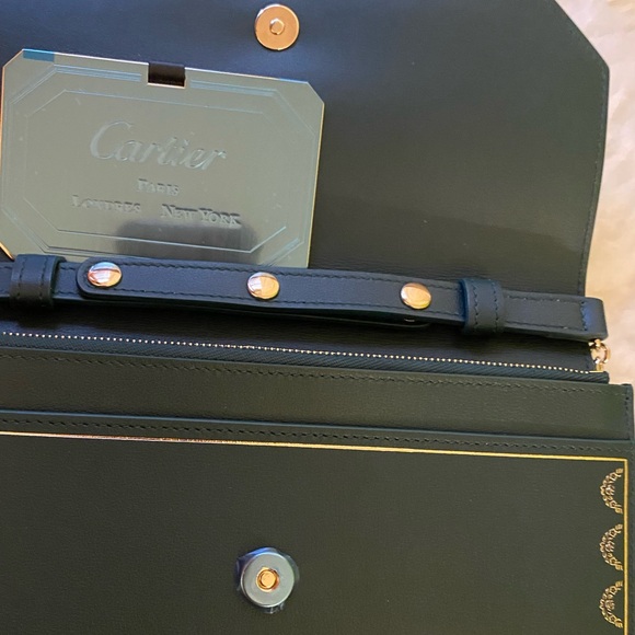 New Authentic Cartier Guirlande Shoulder Bag, Gold Chain. - Picture 2 of 8